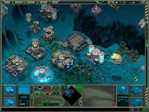 Submarine Titans /  :  